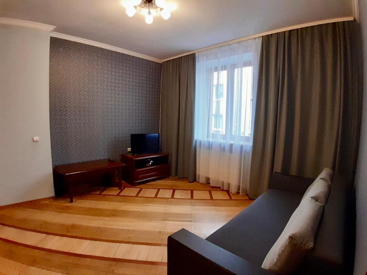 Apartment Hnatuka Center Lviv Exterior photo